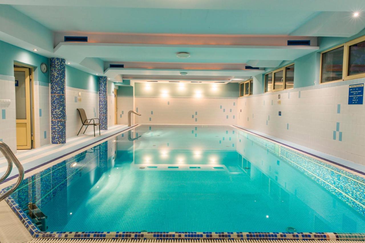 Udanypobyt Apartament Przy Polanie Spa กอสเชียลิสกอ ภายนอก รูปภาพ