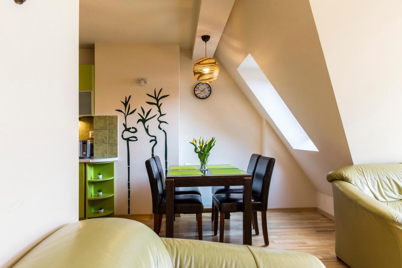 Udanypobyt Apartament Przy Polanie Spa กอสเชียลิสกอ ภายนอก รูปภาพ