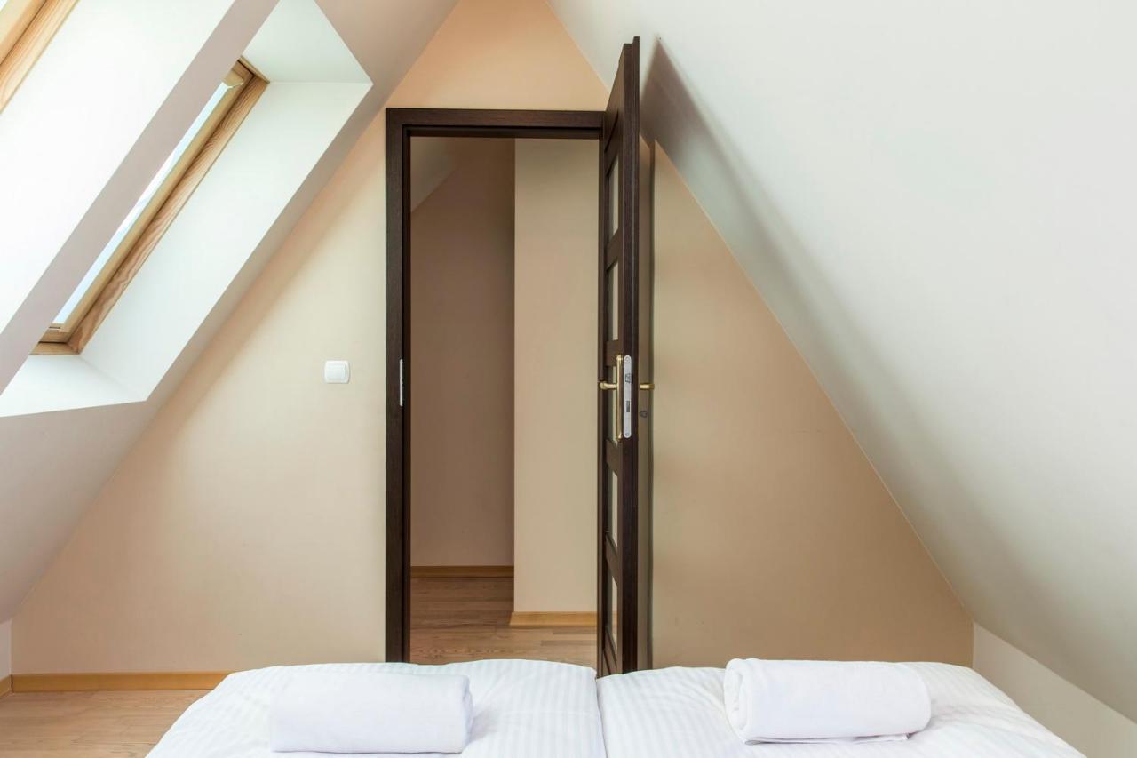 Udanypobyt Apartament Przy Polanie Spa กอสเชียลิสกอ ภายนอก รูปภาพ