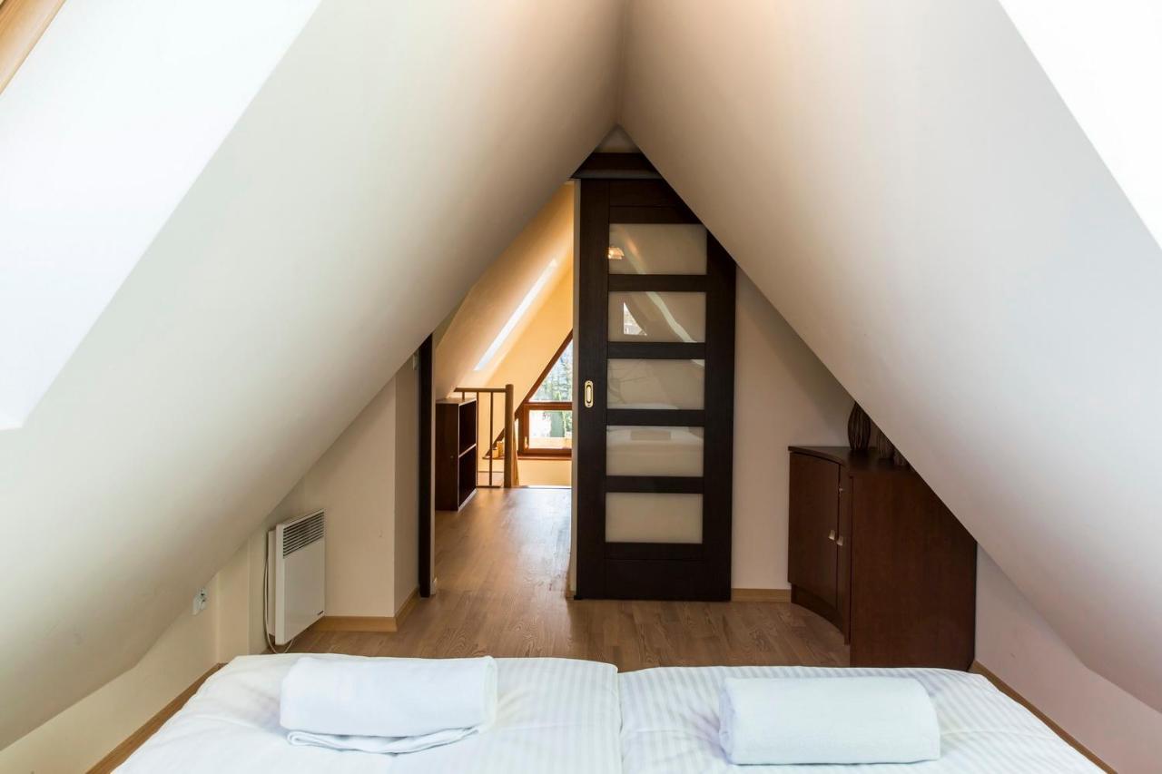 Udanypobyt Apartament Przy Polanie Spa กอสเชียลิสกอ ภายนอก รูปภาพ