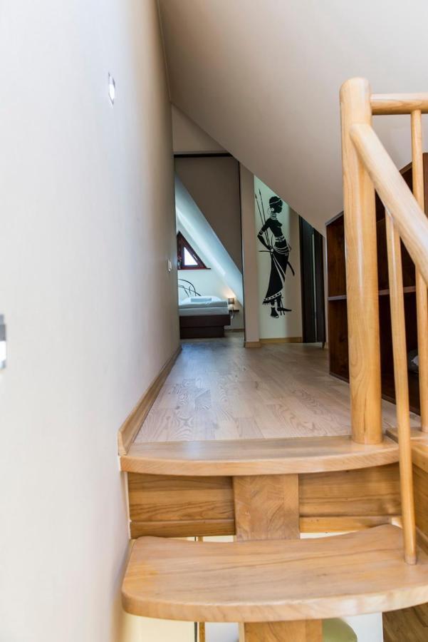 Udanypobyt Apartament Przy Polanie Spa กอสเชียลิสกอ ภายนอก รูปภาพ